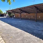 호텔 Les Vieux Acacias