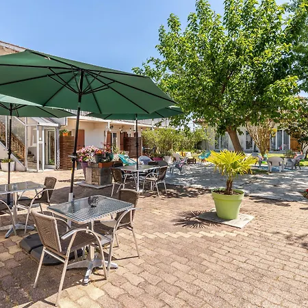 Hotell Les Vieux Acacias Queyrac