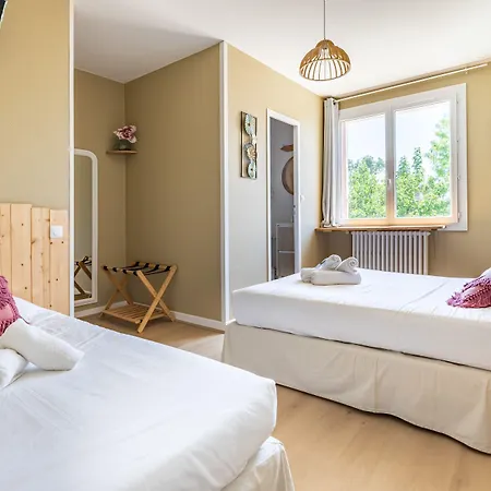 Hotel Les Vieux Acacias