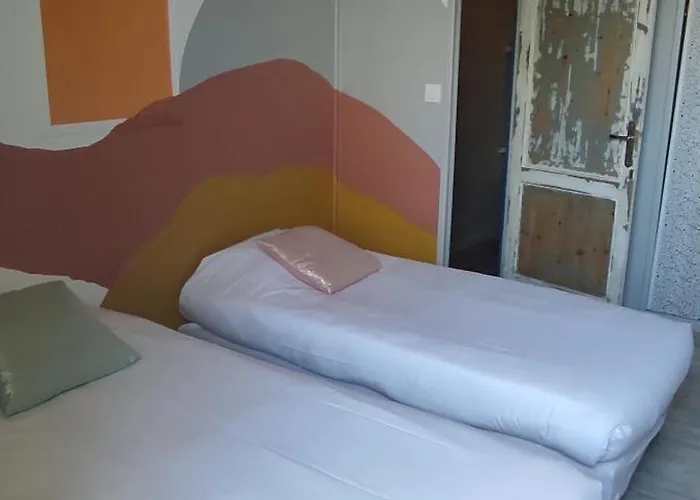 Les Vieux Acacias فندق Queyrac